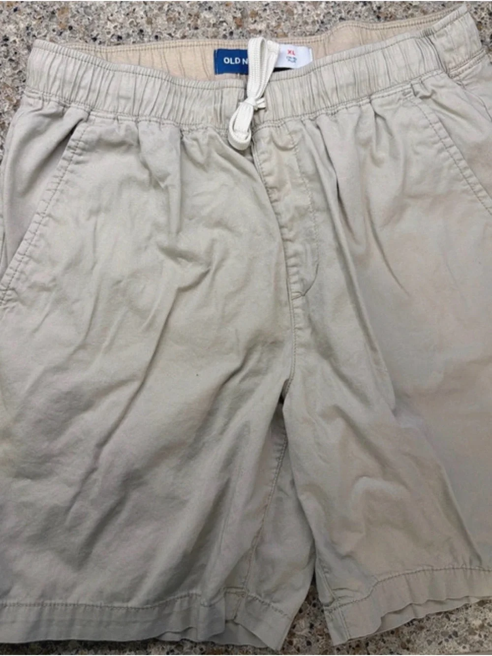 4/$15 Two pair Old Navy boy's Beige and gray Drawstring Shorts 14/16 plus
